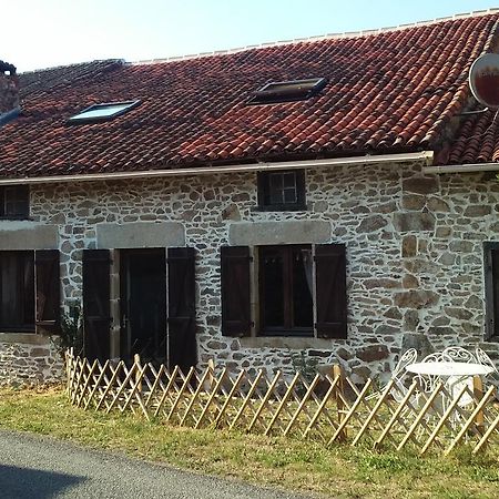 Bed and Breakfast La Croix De Camargue Oradour-sur-Glane Exterior foto